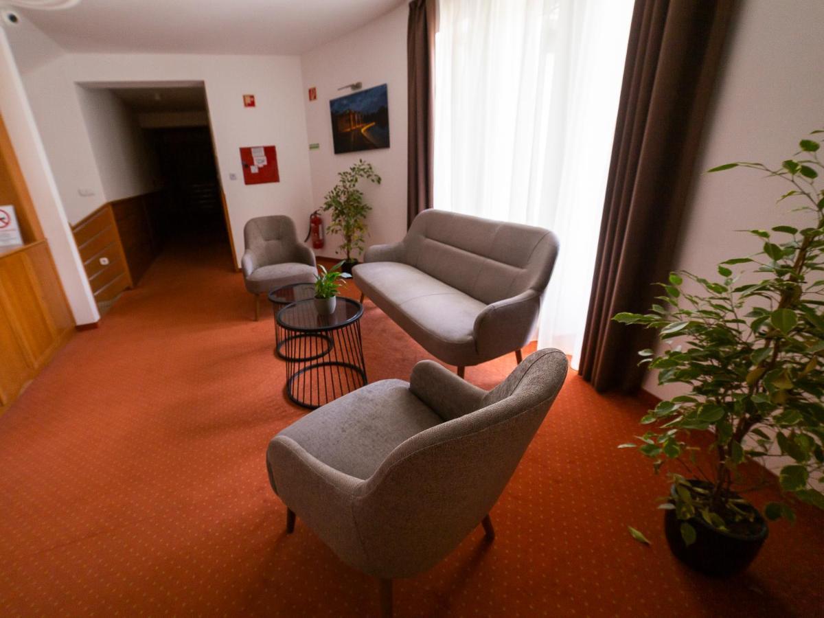 Hotel Aqua Sárvár Extérieur photo