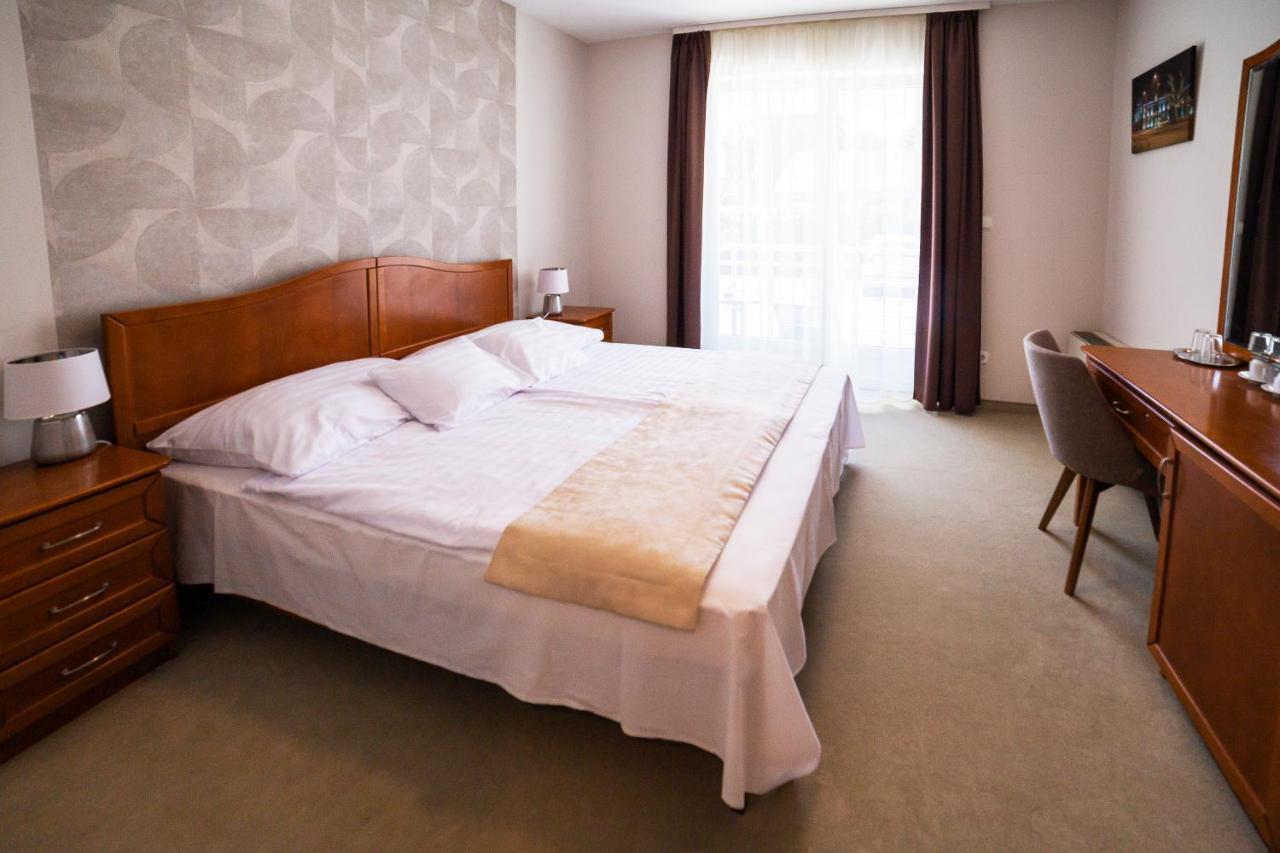 Hotel Aqua Sárvár Extérieur photo